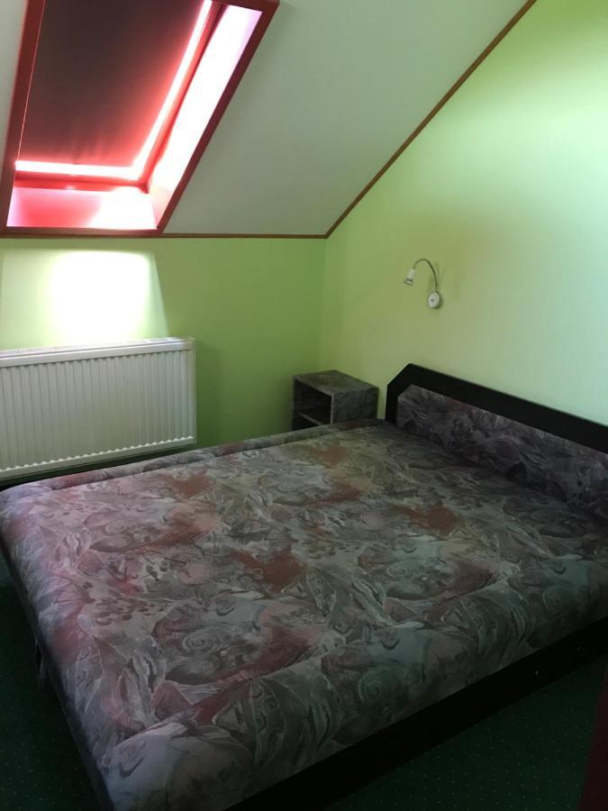 Kőrös Hotel Kiskoros Kültér fotó