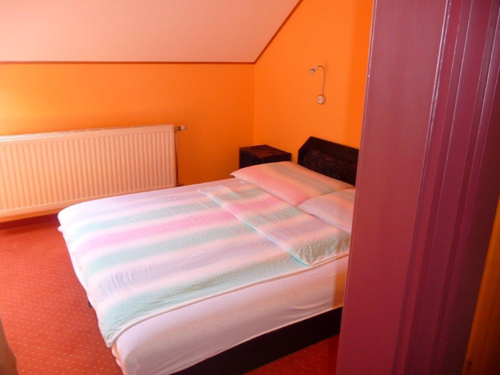 Kőrös Hotel Kiskoros Kültér fotó